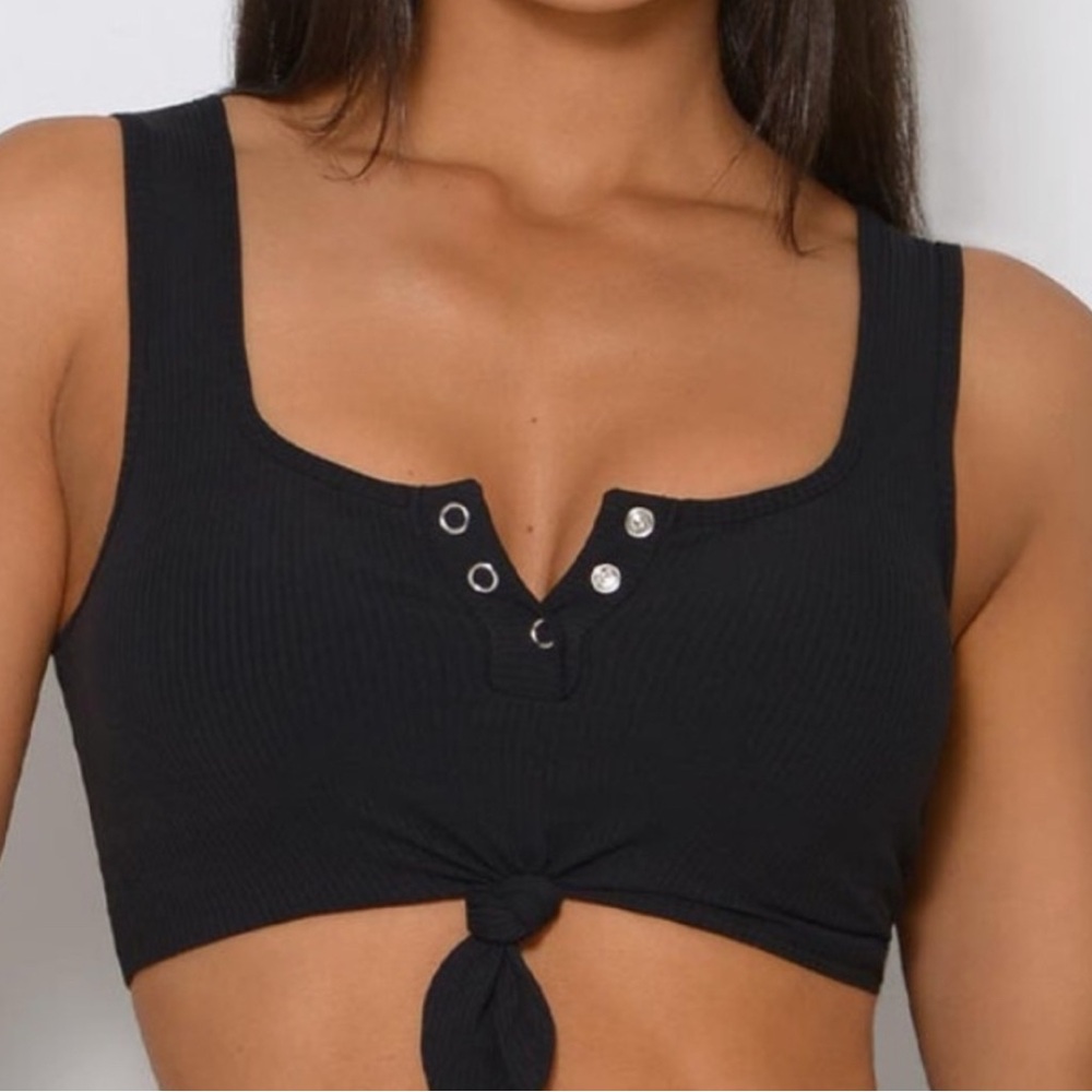 Bombshell Sportswear Henley Black Ribbed Sports Bra Small